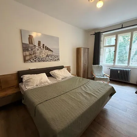 1-bedroom In 2 Near Vysehrad Apartmán *